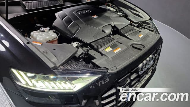 Audi Q8 2021 — ფოტო 14/20