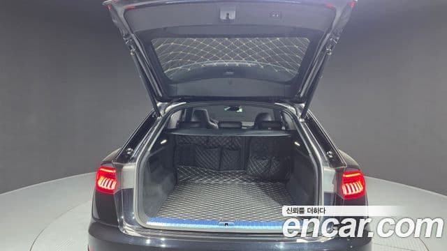 Audi Q8 2021 — ფოტო 9/20