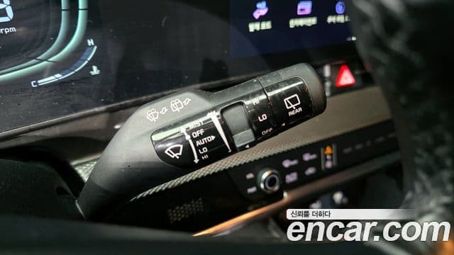 Kia Sportage 2021 — ფოტო 17/20