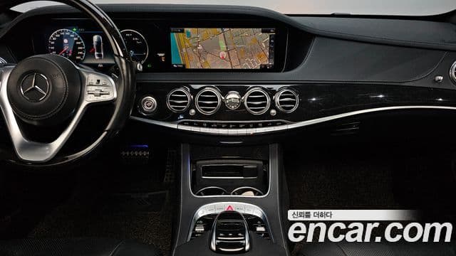 Mercedes-Benz S-Class 2019 — ფოტო 14/20
