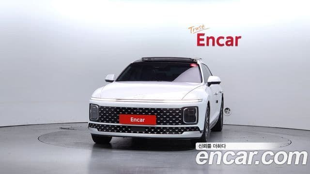 Hyundai Grandeur Hybrid 2023 — Photo 17/20