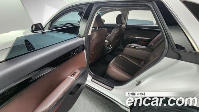 Hyundai Grandeur Hybrid 2023 — Photo 5/20