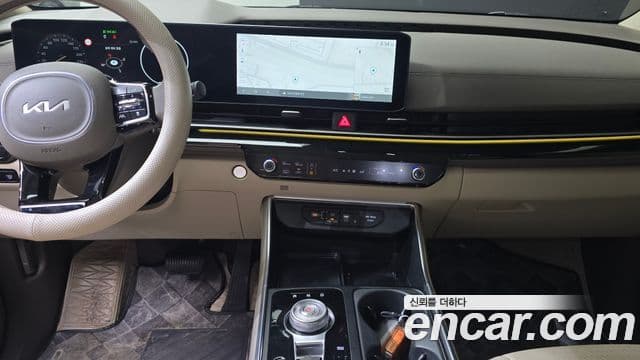 Kia Carnival 2023 — ფოტო 20/20