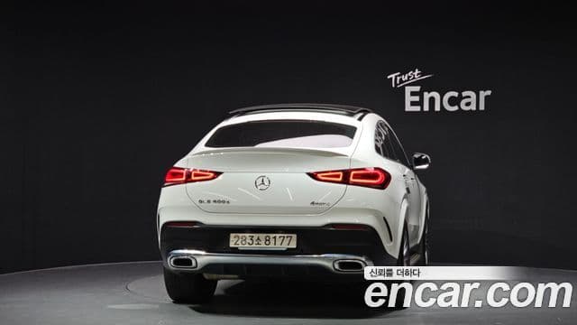 Mercedes-Benz GLE-Class 2023 — ფოტო 4/20