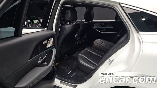 Mercedes-Benz GLE-Class 2023 — ფოტო 13/20