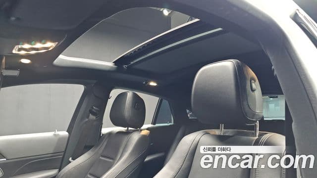 Mercedes-Benz GLE-Class 2023 — ფოტო 19/20