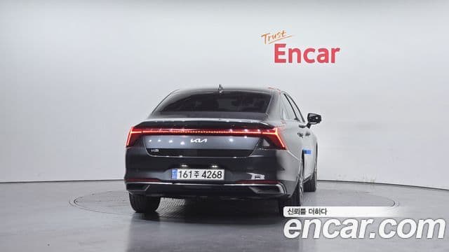Kia K8 2021 — Şəkil 14/20