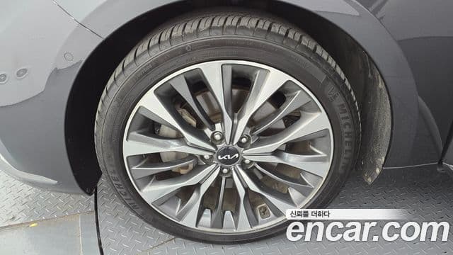 Kia K8 2021 — Şəkil 20/20