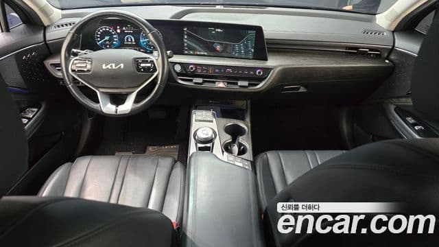Kia K8 2021 — Şəkil 10/20