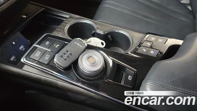 Kia K8 2021 — Şəkil 7/20
