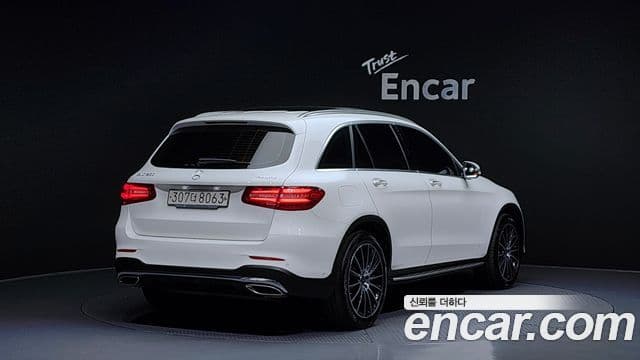 Mercedes-Benz GLC-Class 2019 — Şəkil 2/20