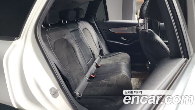 Mercedes-Benz GLC-Class 2019 — Şəkil 12/20