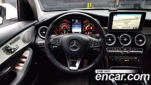 Mercedes-Benz GLC-Class 2019 — Şəkil 13/20
