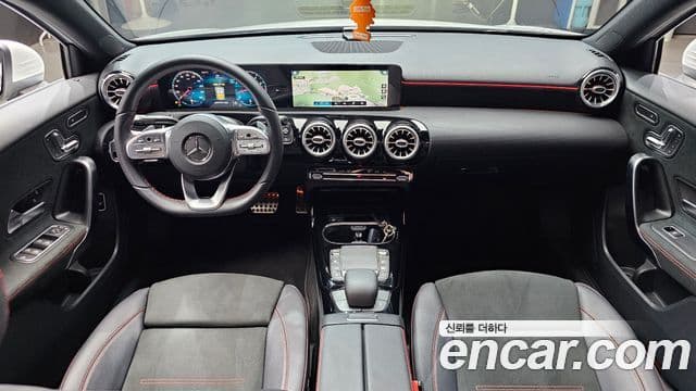 Mercedes-Benz A-Class 2021 — Photo 10/20