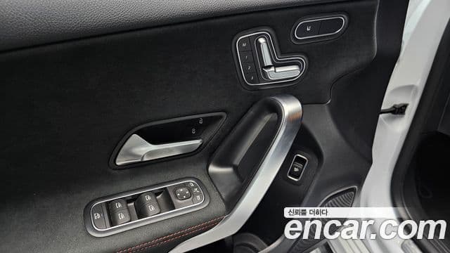 Mercedes-Benz A-Class 2021 — Photo 8/20