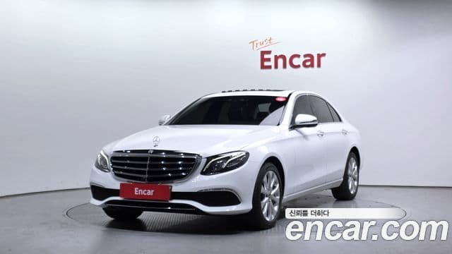 Mercedes-Benz E-Class 2018 — Фото 10/20