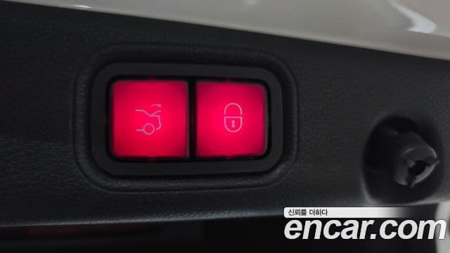 Mercedes-Benz E-Class 2018 — Фото 20/20