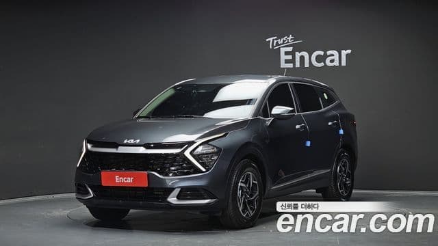Kia Sportage 2023 — ფოტო 1/20