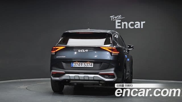 Kia Sportage 2023 — ფოტო 4/20