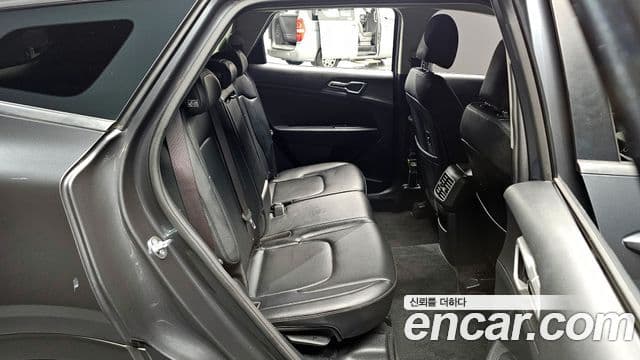 Kia Sportage 2023 — ფოტო 11/20