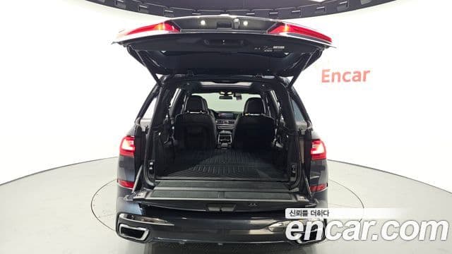 BMW X7 2020 — фото 20 из 20