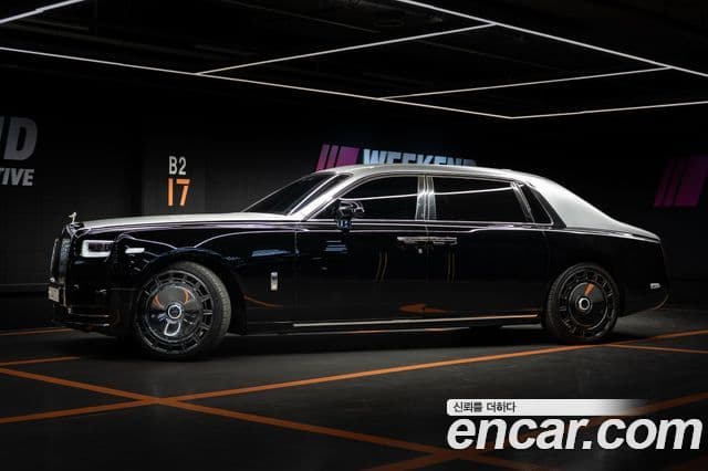 Rolls-Royce Phantom 2018 — Şəkil 1/12