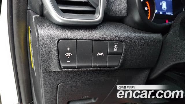 Kia Sportage The Bold 2020 — ფოტო 16/20
