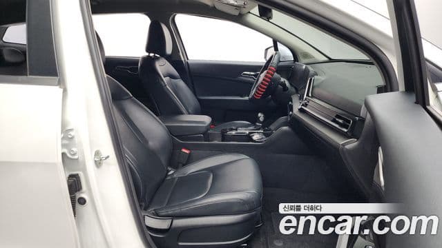Kia Sportage 2021 — ფოტო 11/20