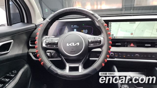 Kia Sportage 2021 — ფოტო 13/20