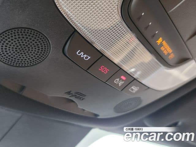 Kia Sorento 2020 — ფოტო 19/20