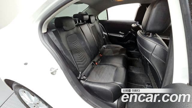 Mercedes-Benz A-Class 2020 — Photo 20/20