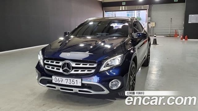 Mercedes-Benz GLA-Class 2018 — Şəkil 3/20