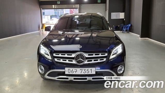 Mercedes-Benz GLA-Class 2018 — Şəkil 9/20