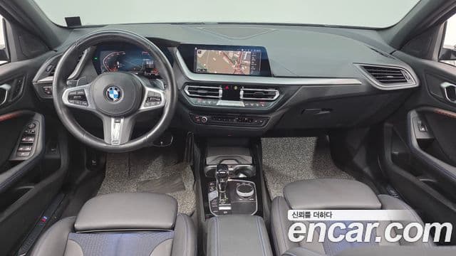 BMW 1 Series 2023 — ფოტო 7/20