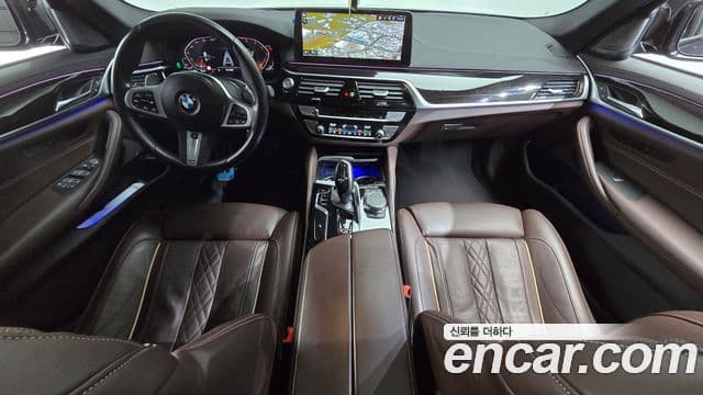 BMW 5 Series 2022 — фото 7 из 20