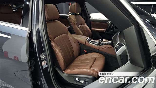 BMW X6 2020 — Фото 10/20