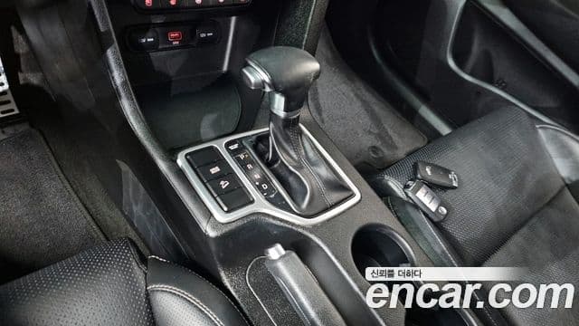 Kia Sportage The Bold 2018 — Şəkil 20/20