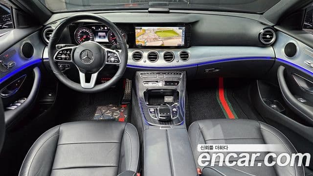 Mercedes-Benz E-Class 2019 — Фото 7/20