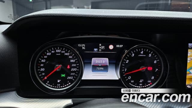 Mercedes-Benz E-Class 2019 — Фото 8/20