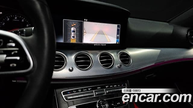 Mercedes-Benz E-Class 2019 — Фото 15/20