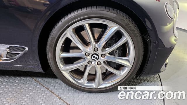Bentley Continental GT 2021 — Şəkil 4/20
