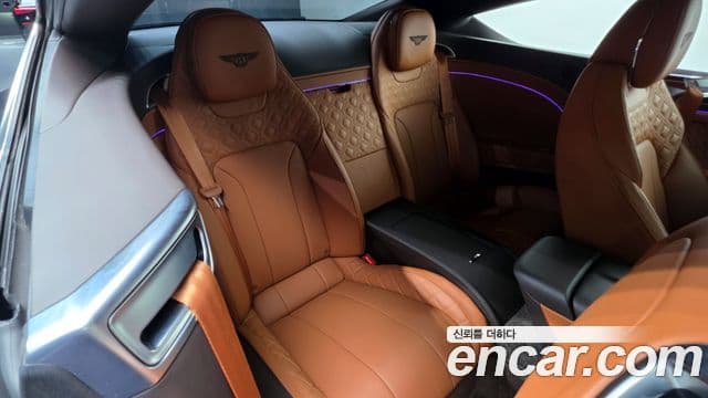 Bentley Continental GT 2021 — Şəkil 11/20