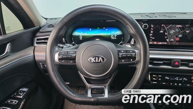 Kia K5 2021 — Şəkil 14/20