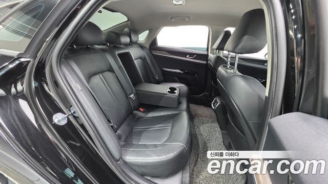 Kia K5 2021 — Şəkil 19/20