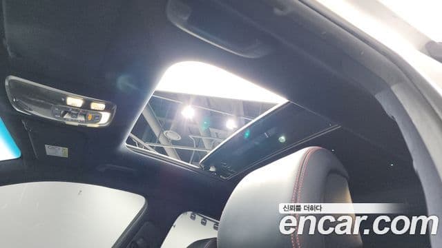 Genesis GV70 2021 — Şəkil 18/20