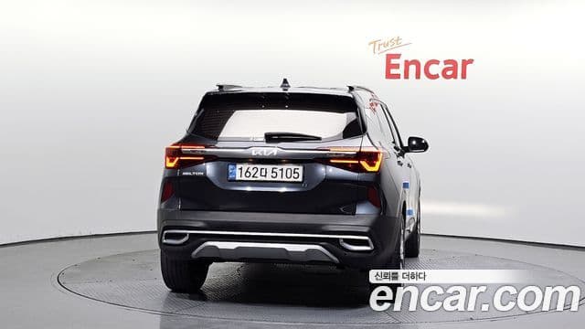 Kia Seltos 2022 — Photo 16/20