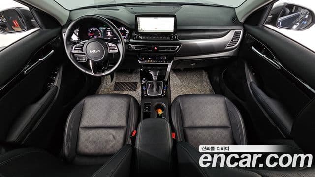 Kia Seltos 2022 — Şəkil 7/20