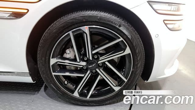 Genesis Electrified G80 2024 — Şəkil 5/20