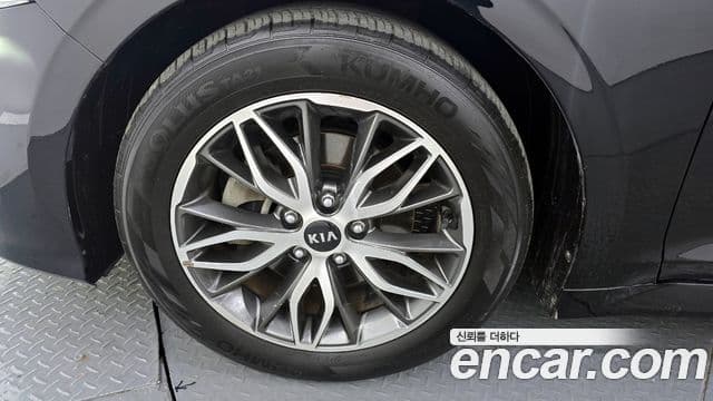 Kia K5 2020 — Photo 8/20