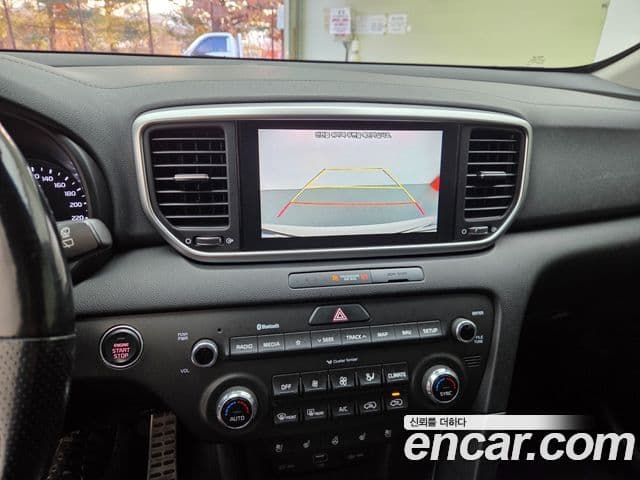 Kia Sportage The Bold 2020 — ფოტო 8/15